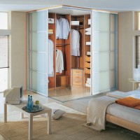 Угловая гардеробная из лакомата + ДСП