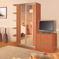 Шкаф-купе из ДСП с зеркалами и с комодом