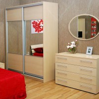 Шкаф-купе из ДСП с зеркалами + комод