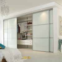 Шкаф-купе в спальню из лакобеля + ДСП + подсветка